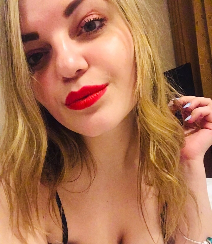 Надежда привлекальеная девушка из Зоринска цена от 3500 руб