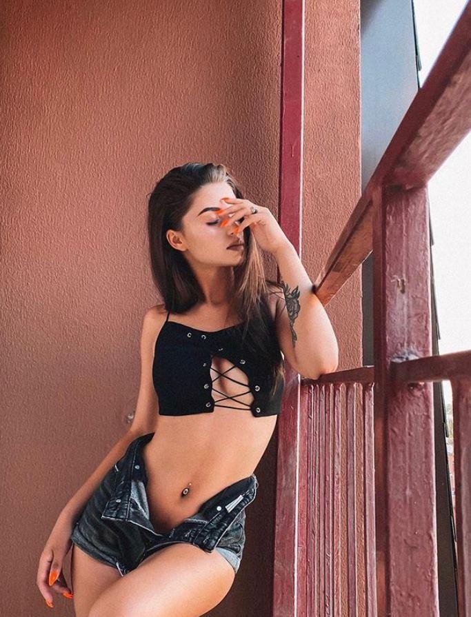 🎥 Лайма привлекальеная девушка из Зоринска цена от 5000 руб