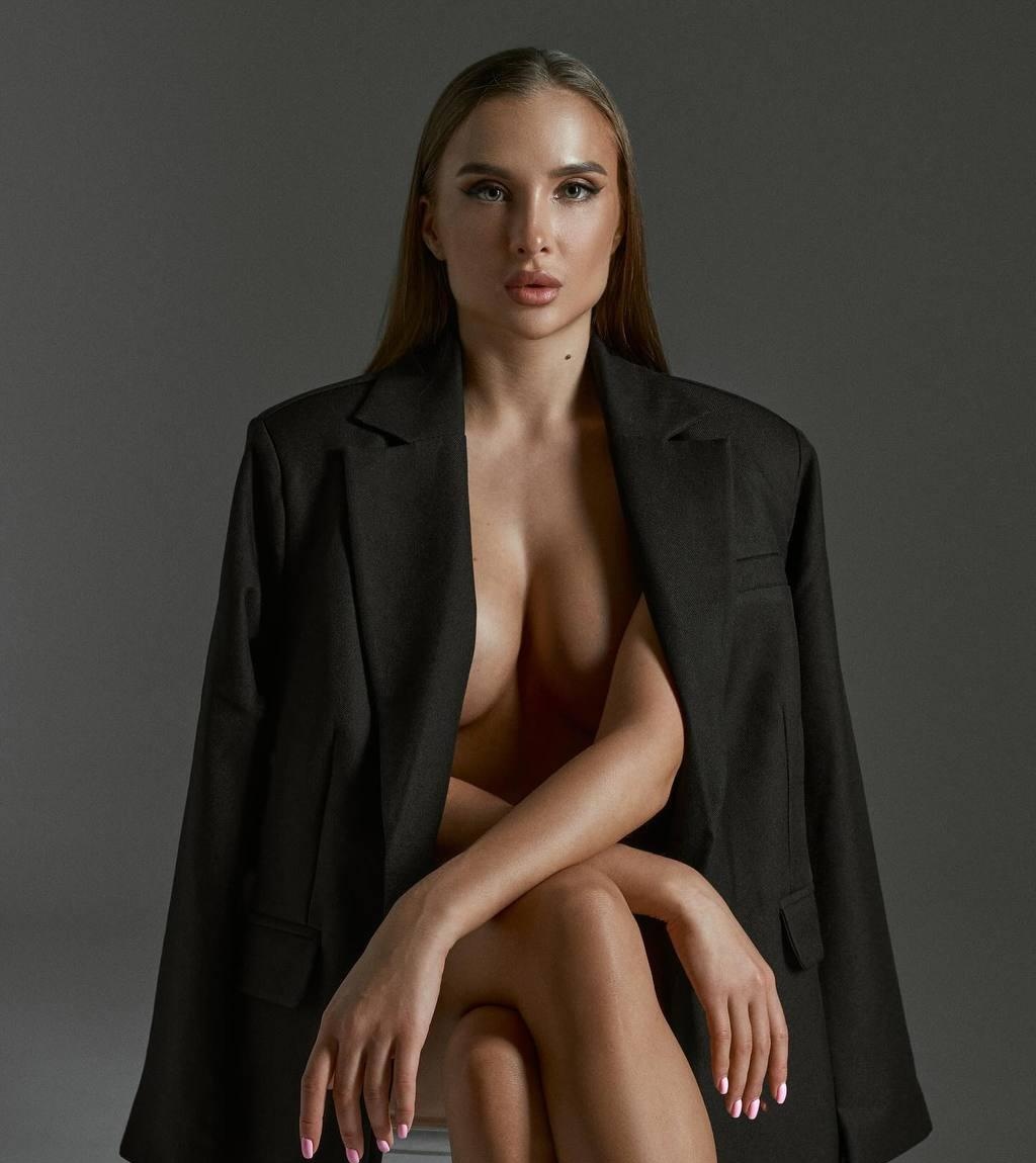 Тася привлекальеная девушка из Зоринска цена от 6000 руб