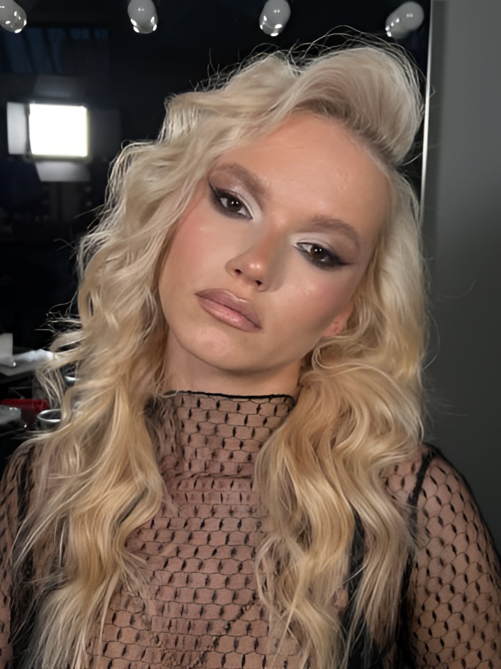 Индивидуалка Рада, доступна для личного знакомства от 2000 руб