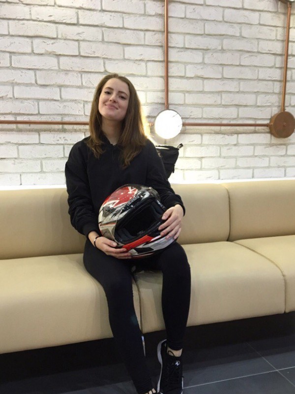 Дашута привлекательная девушка из Зоринска цена от 3500 руб