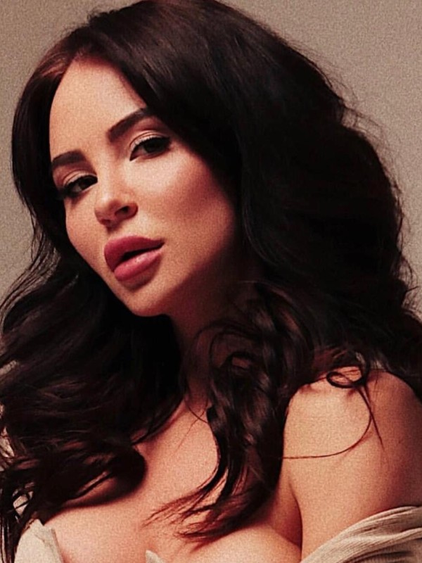 Изольда привлекательная девушка из Зоринска цена от 3000 руб