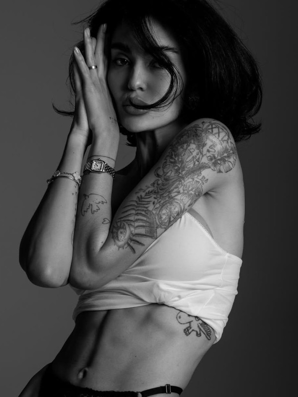 Дашка привлекательная девушка из Зоринска цена от 7000 руб